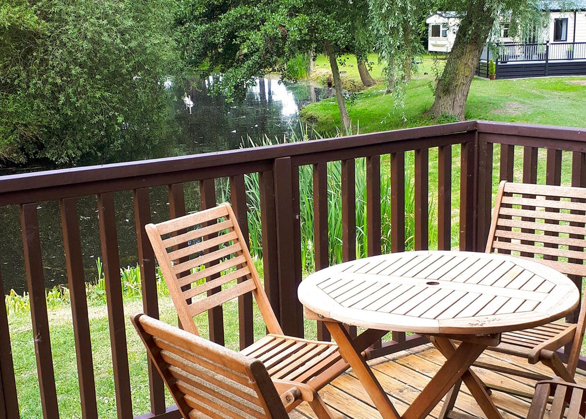 Barlings Country Park Hotel Langworth Exterior photo