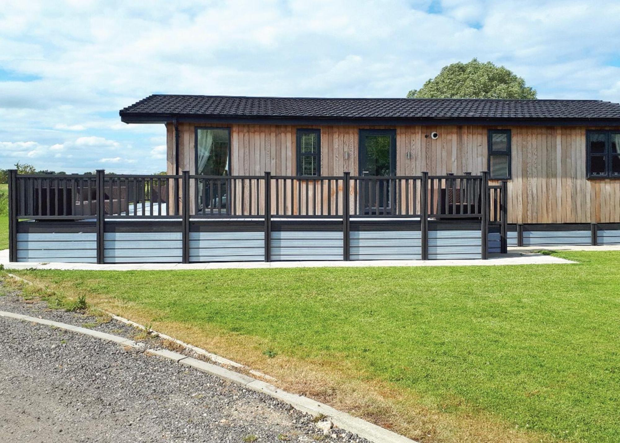 Barlings Country Park Hotel Langworth Exterior photo